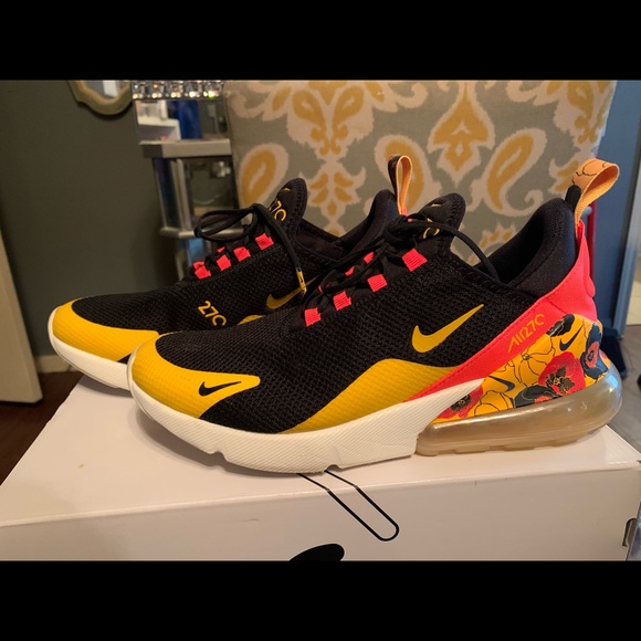 Nike Shoes - Air max 270’s